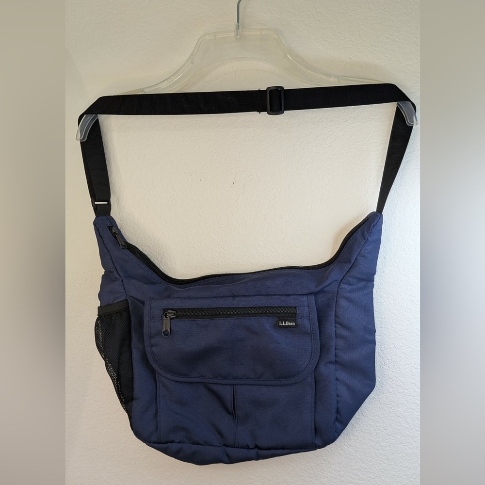 L.L. Bean Navy Messenger Crossbody with Black Strap nylon bag. Preowned